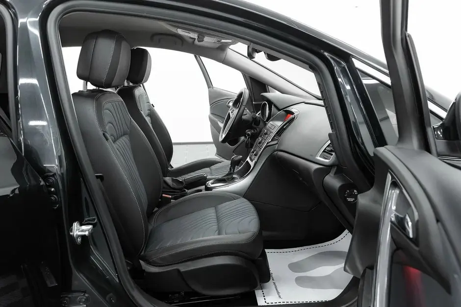 Opel Astra, 2013 г.