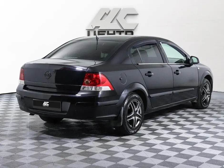 Opel Astra, 2011 г.