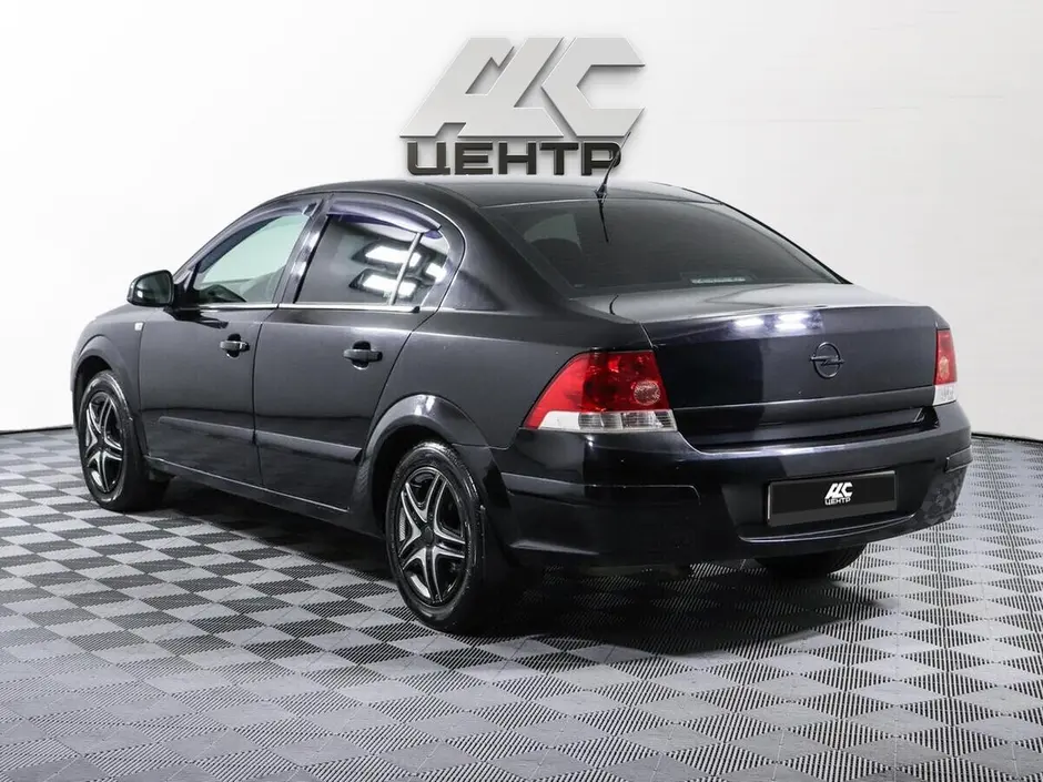 Opel Astra, 2011 г.