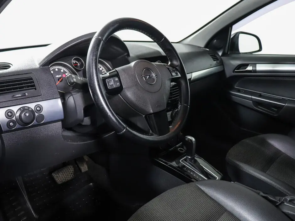 Opel Astra, 2011 г.