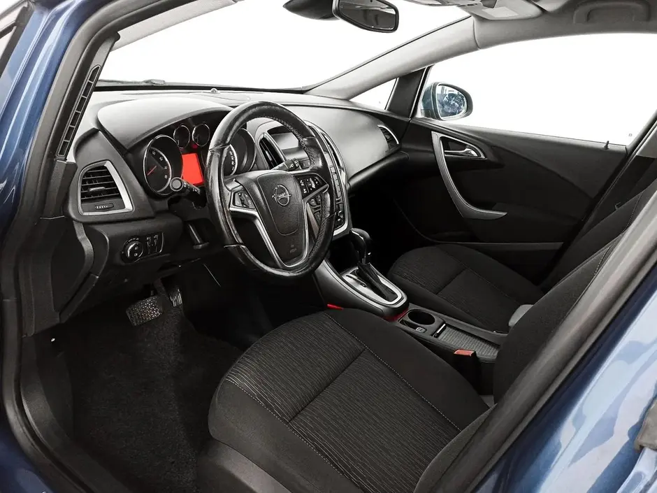 Opel Astra, 2012 г.