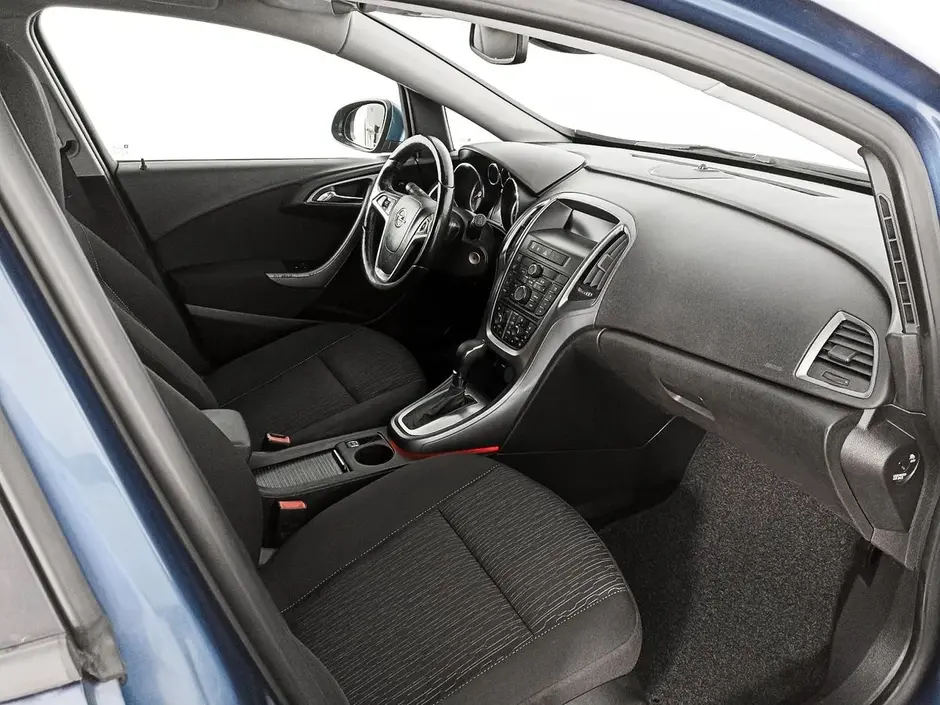 Opel Astra, 2012 г.