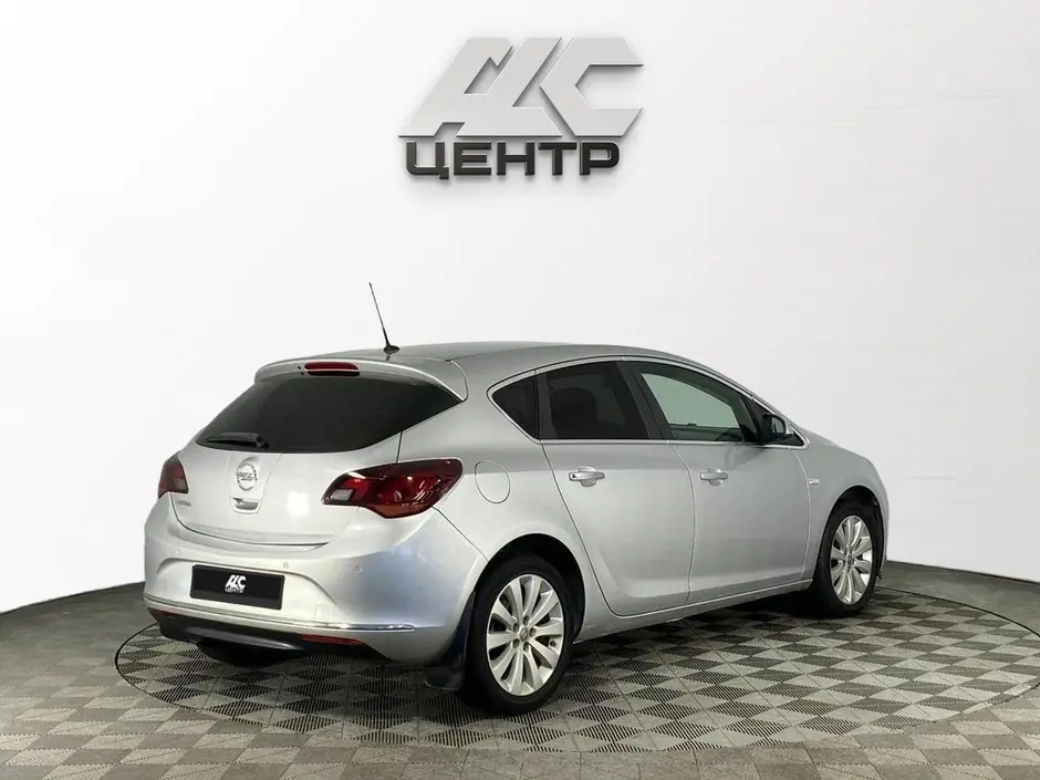 Opel Astra, 2013 г.