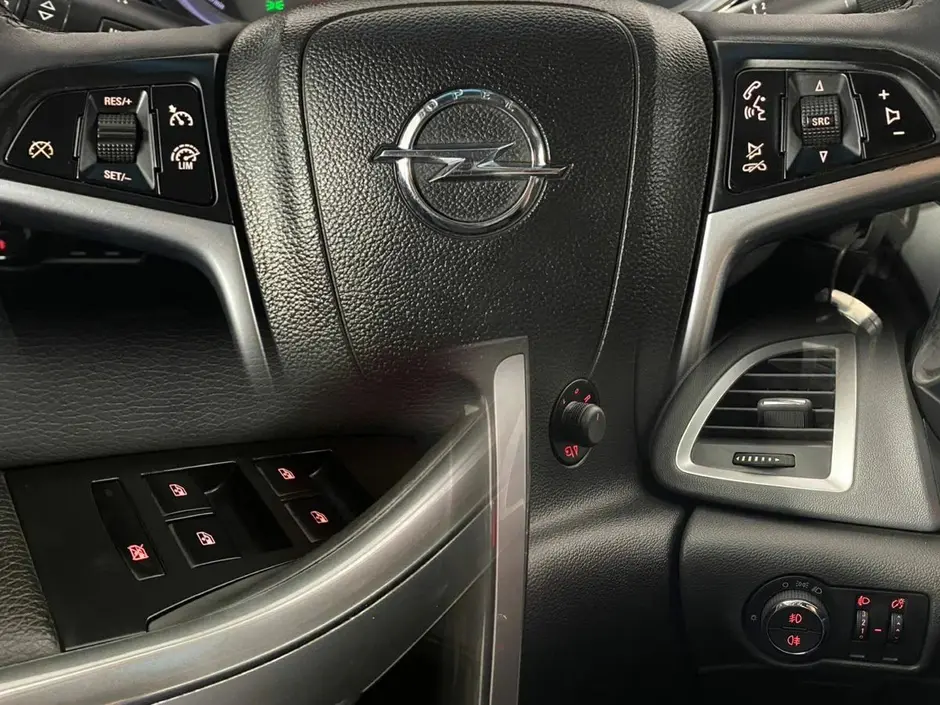 Opel Astra, 2013 г.