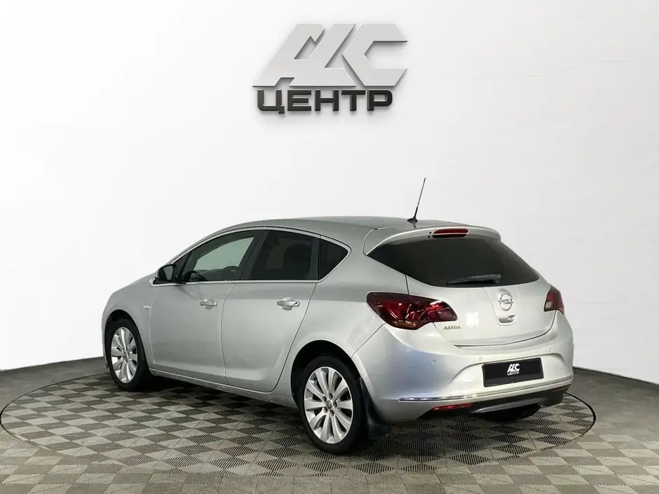 Opel Astra, 2013 г.