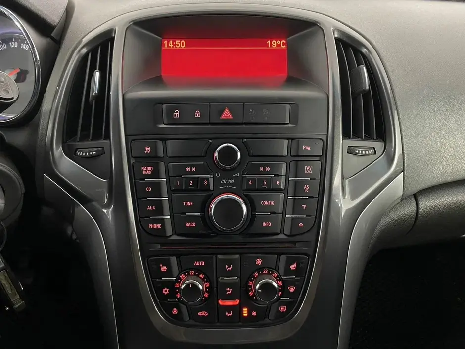 Opel Astra, 2013 г.