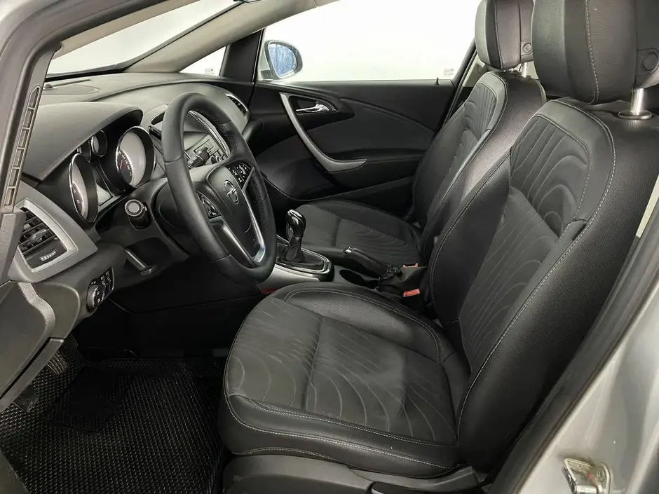 Opel Astra, 2013 г.