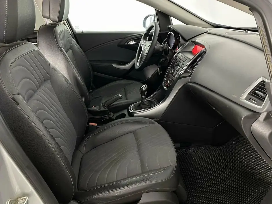 Opel Astra, 2013 г.