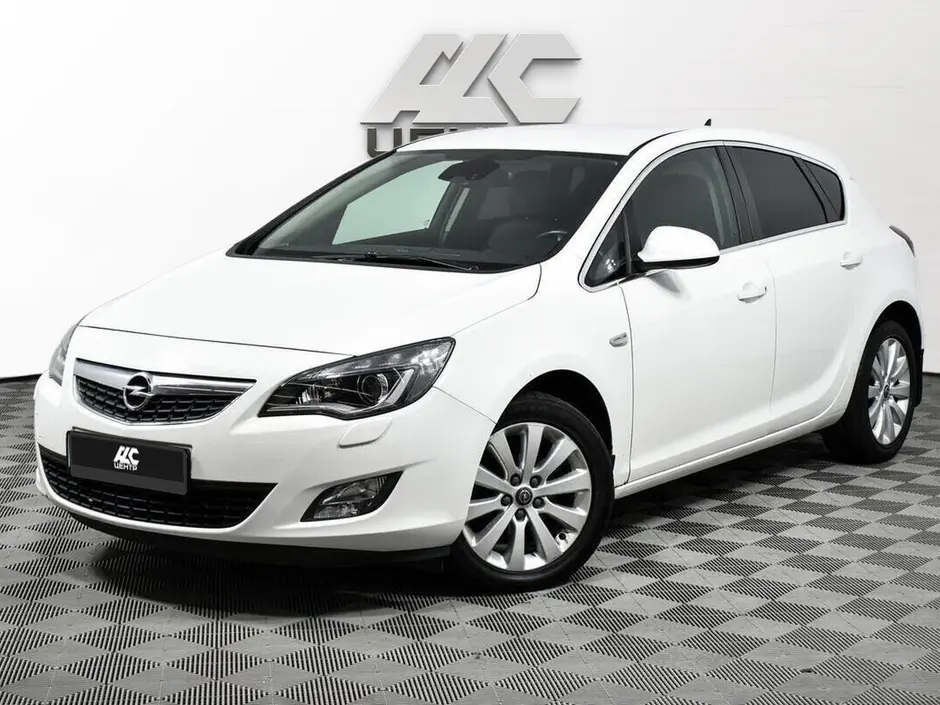 Opel Astra, 2010 г.