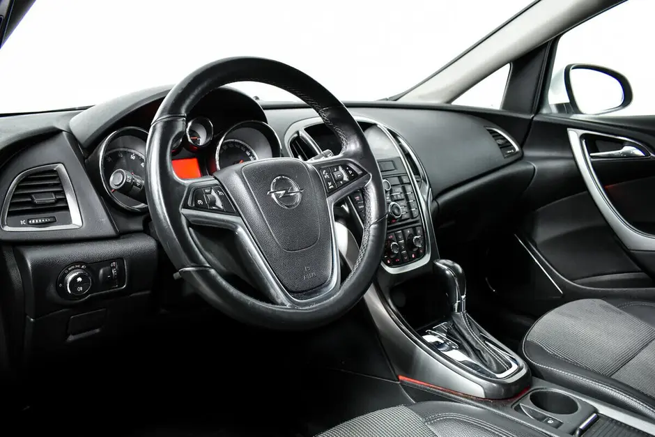 Opel Astra, 2010 г.