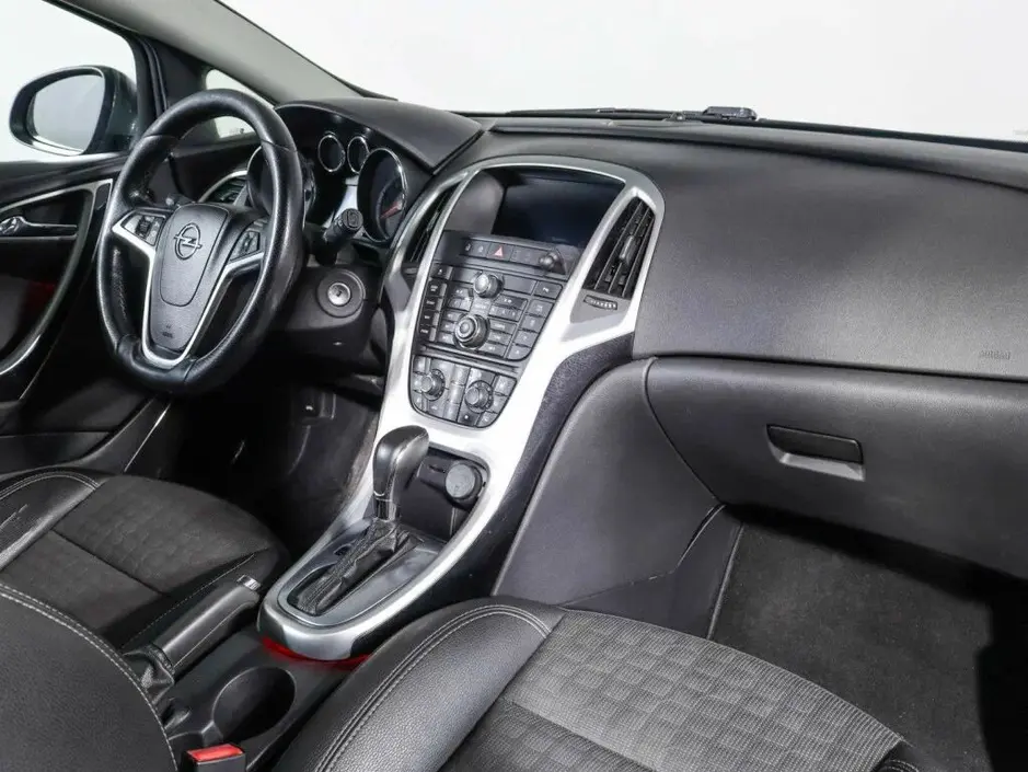 Opel Astra, 2012 г.