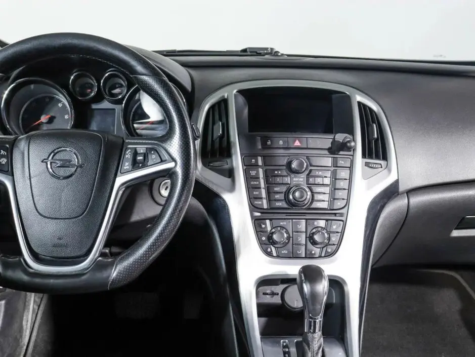 Opel Astra, 2012 г.