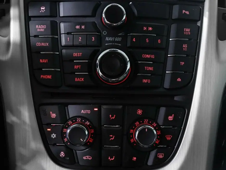 Opel Astra, 2012 г.