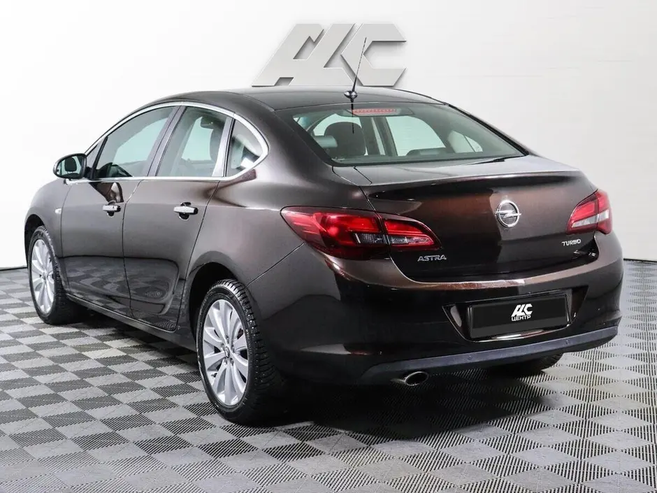 Opel Astra, 2013 г.