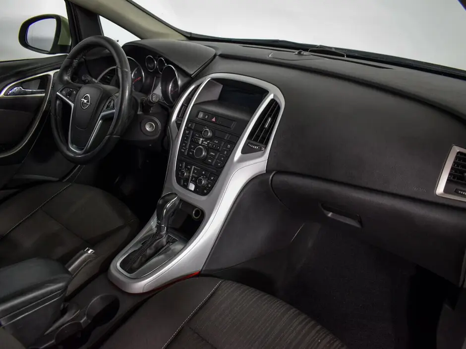 Opel Astra, 2011 г.