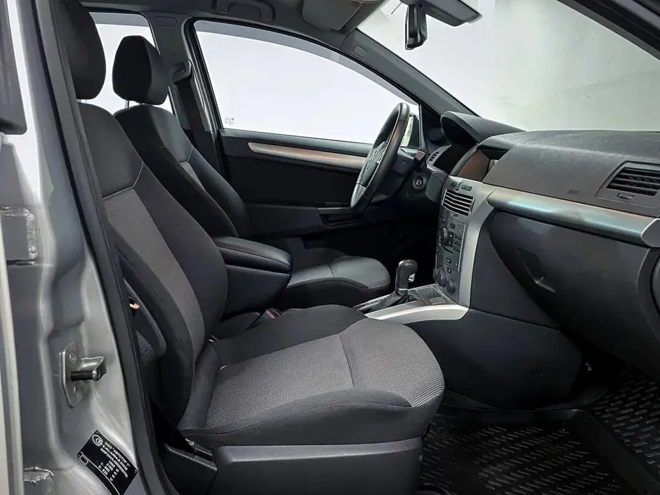 Opel Astra, 2012 г.