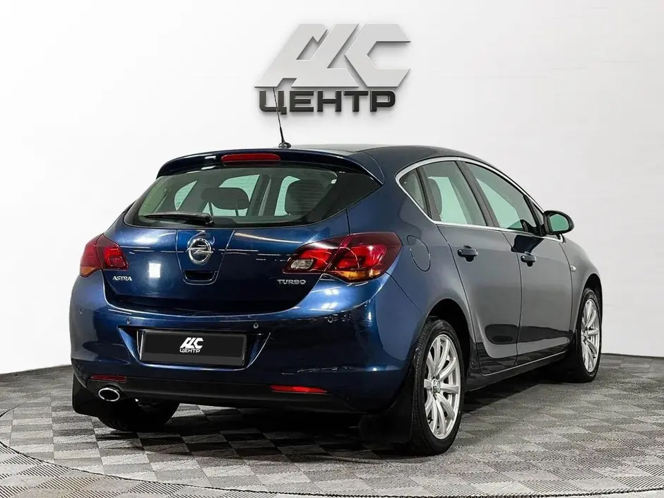 Opel Astra, 2012 г.