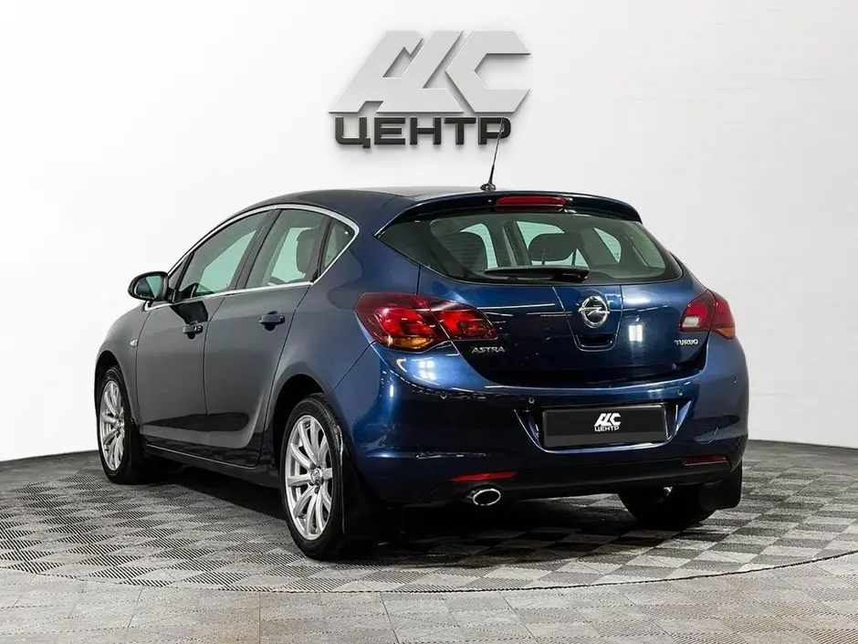 Opel Astra, 2012 г.