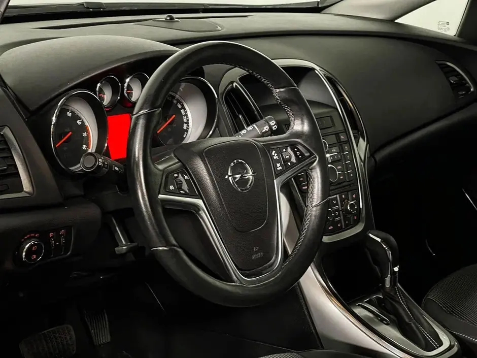 Opel Astra, 2012 г.