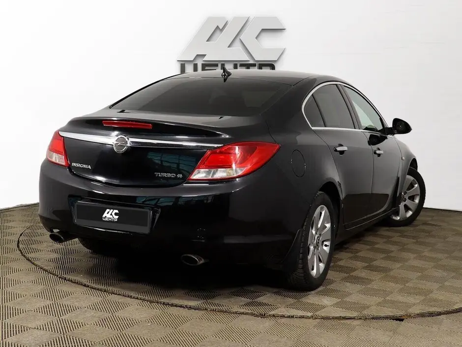 Opel Insignia, 2010 г.