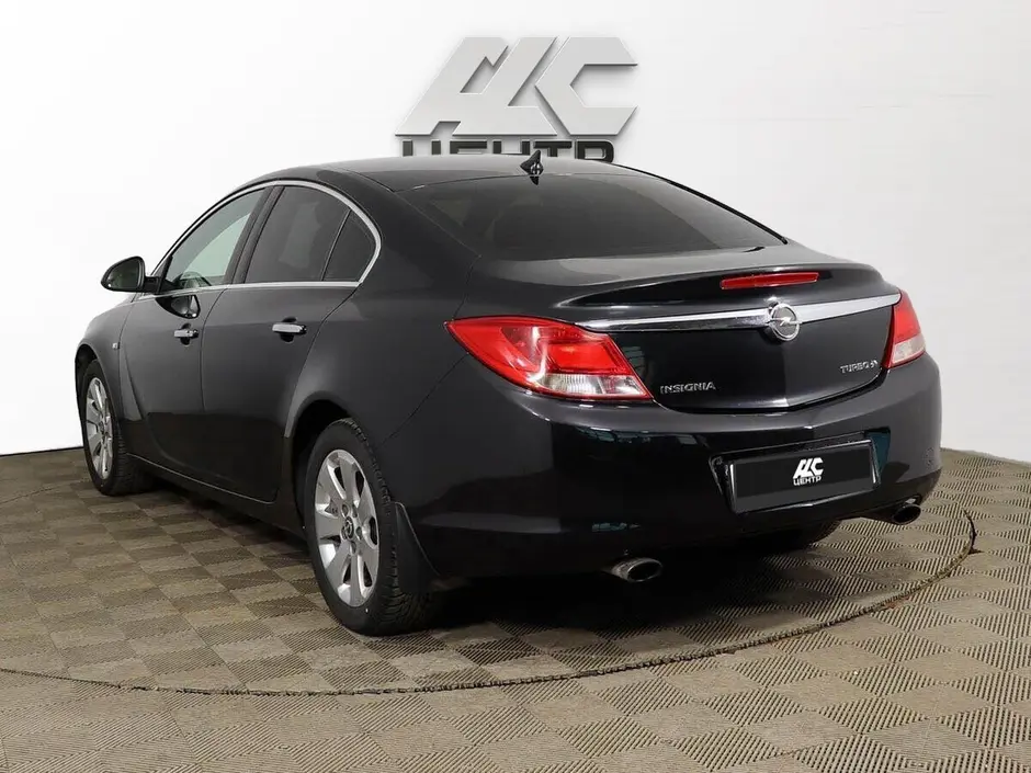 Opel Insignia, 2010 г.