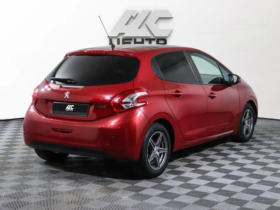 Peugeot 208, 2013 г.