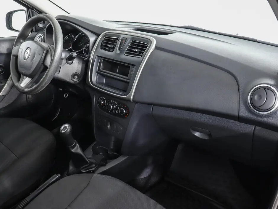 Renault Logan, 2018 г.