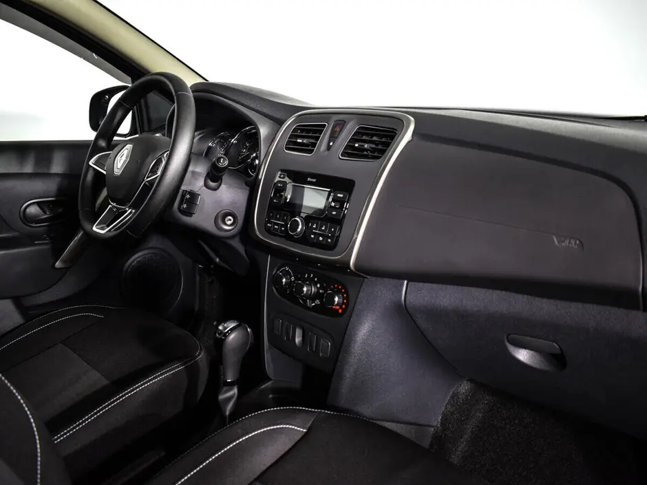 Renault Logan, 2021 г.