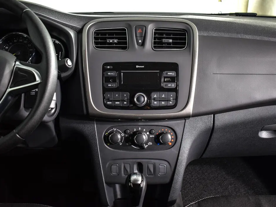 Renault Logan, 2021 г.