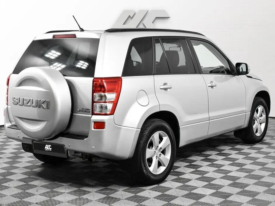 Suzuki Grand Vitara, 2010 г.