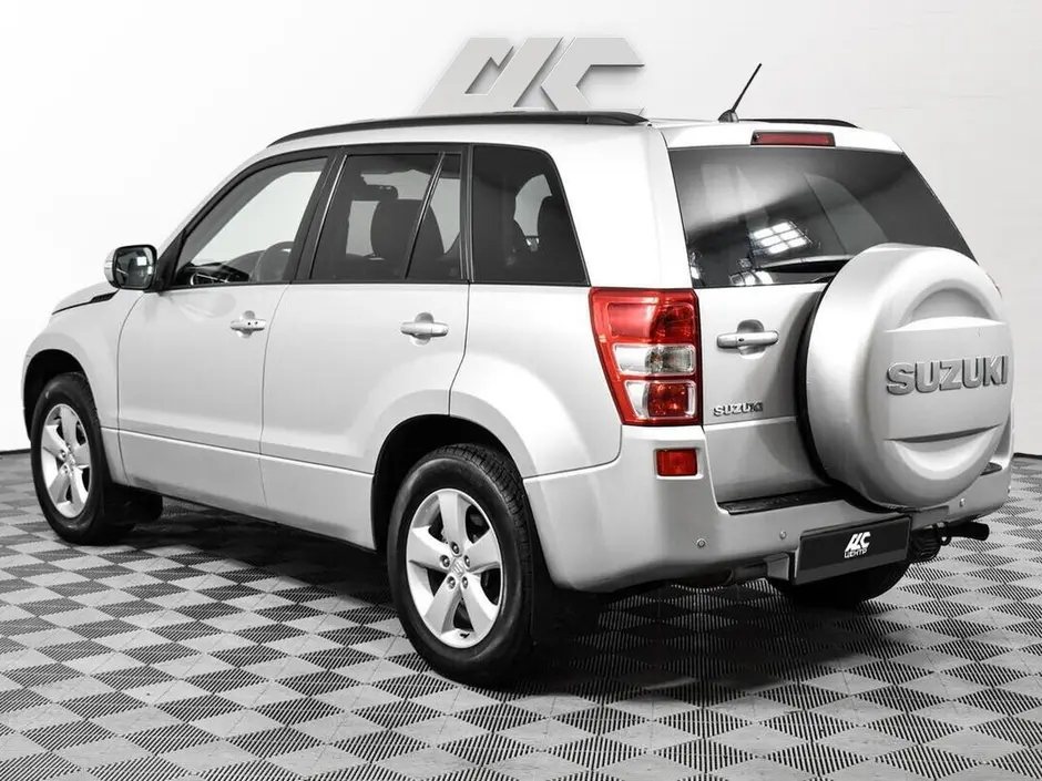 Suzuki Grand Vitara, 2010 г.