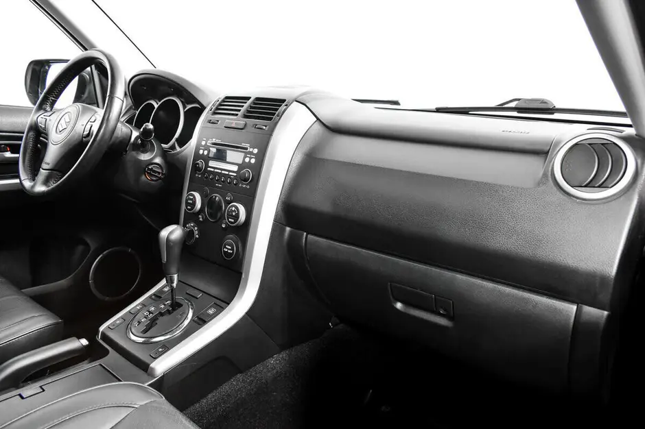 Suzuki Grand Vitara, 2010 г.