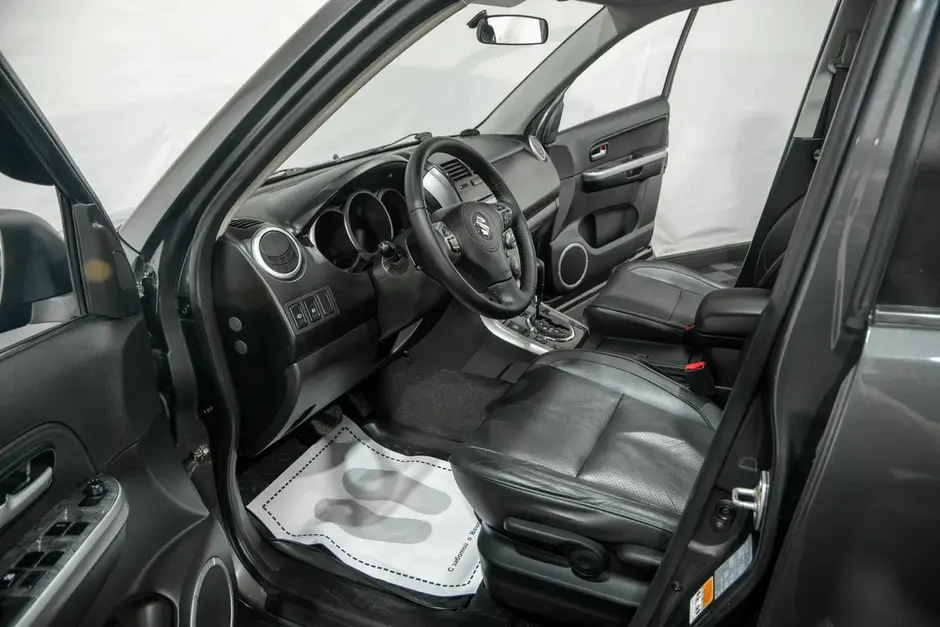 Suzuki Grand Vitara, 2010 г.