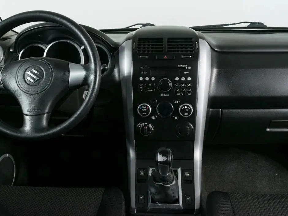 Suzuki Grand Vitara, 2010 г.