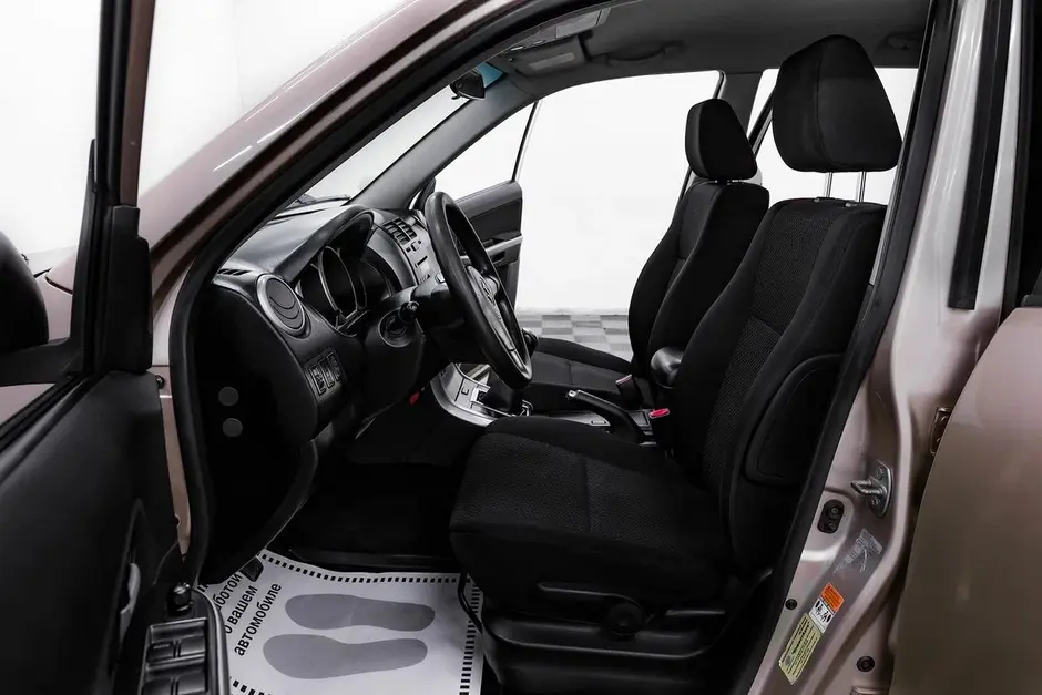 Suzuki Grand Vitara, 2010 г.