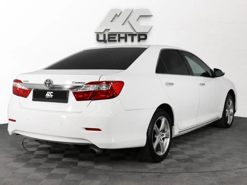 Toyota Camry, 2012 г.