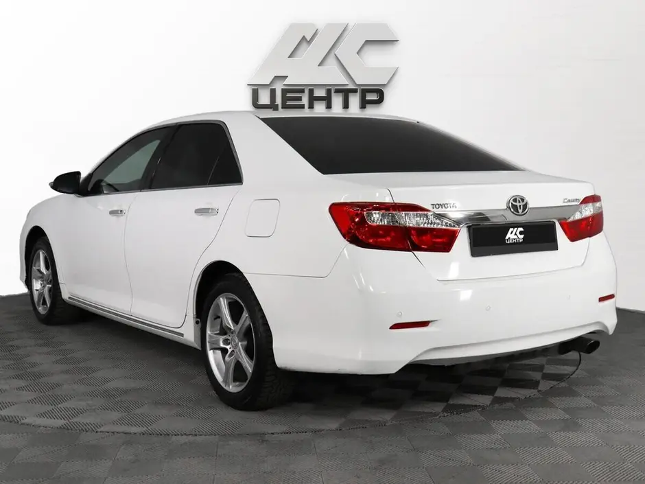 Toyota Camry, 2012 г.