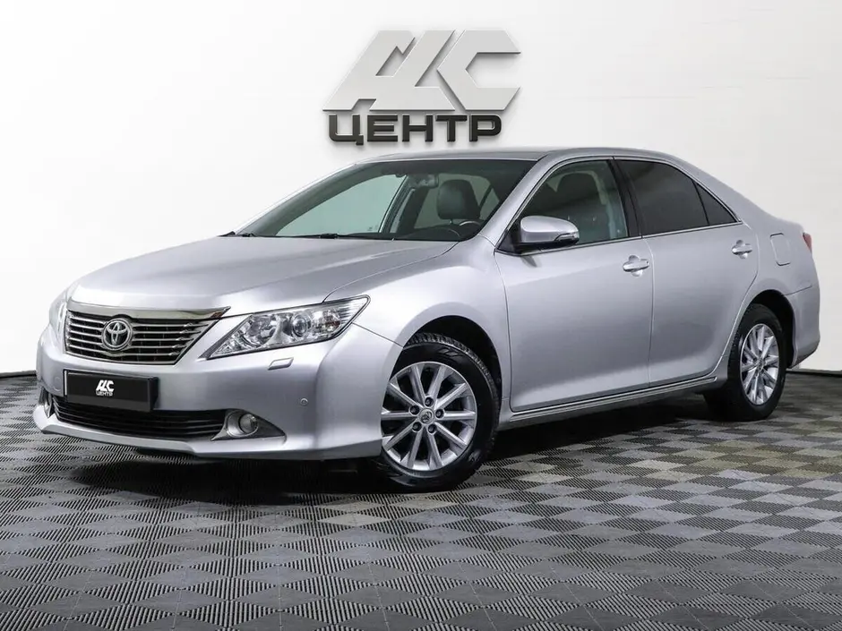 Toyota Camry, 2012 г.