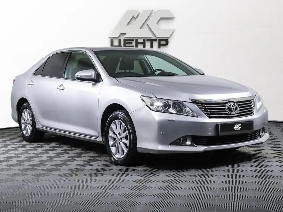Toyota Camry, 2012 г.