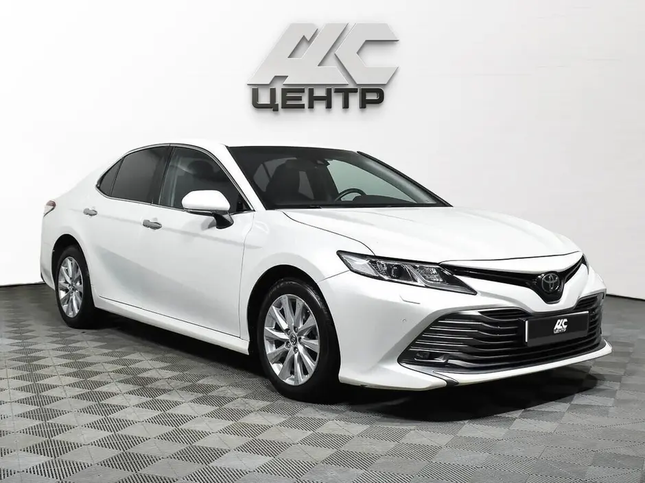 Toyota Camry, 2019 г.