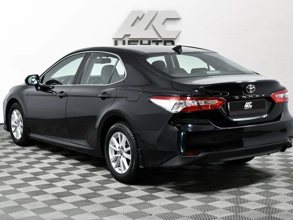 Toyota Camry, 2018 г.