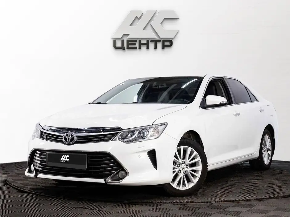 Toyota Camry, 2015 г.