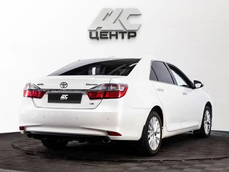 Toyota Camry, 2015 г.