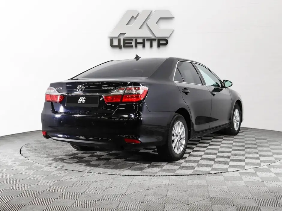 Toyota Camry, 2016 г.