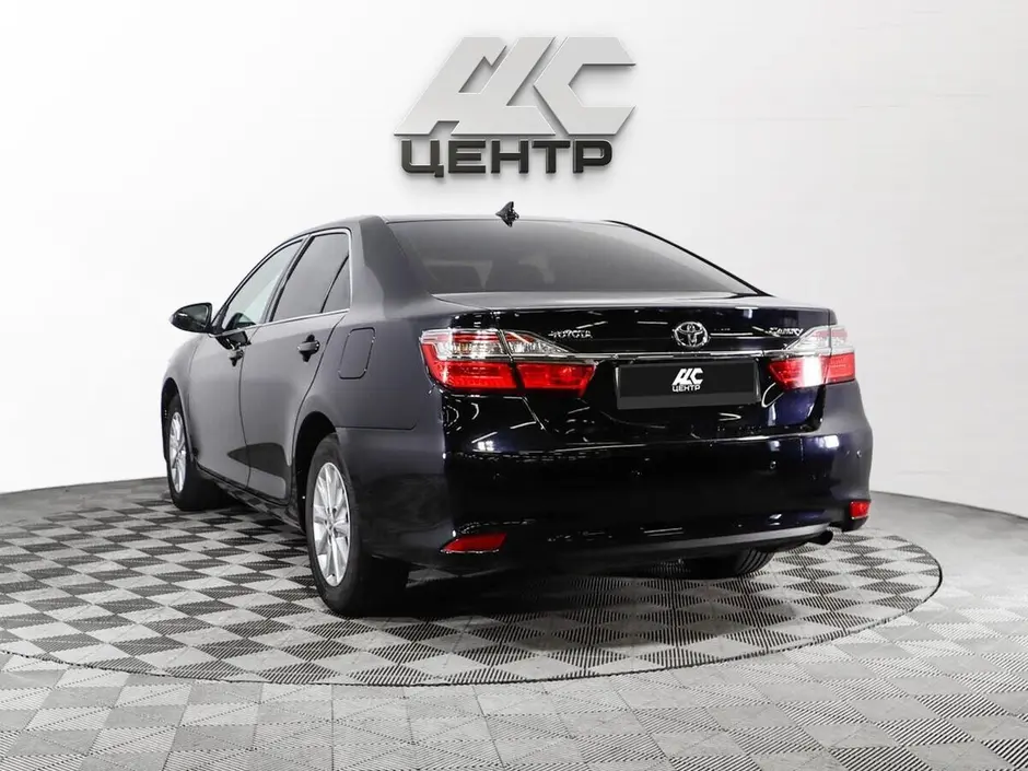 Toyota Camry, 2016 г.