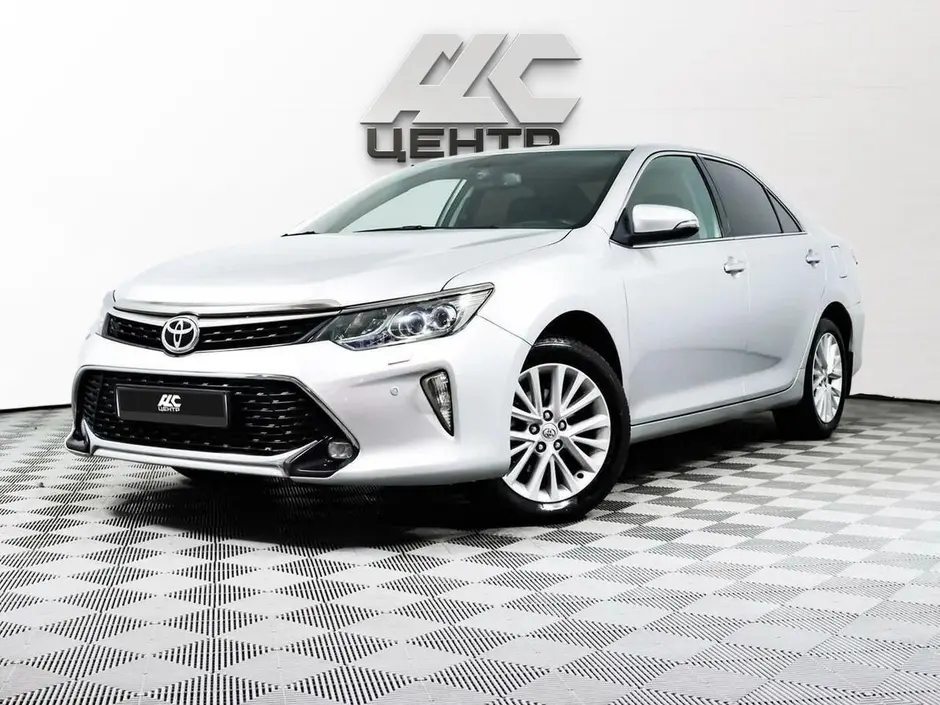 Toyota Camry, 2015 г.
