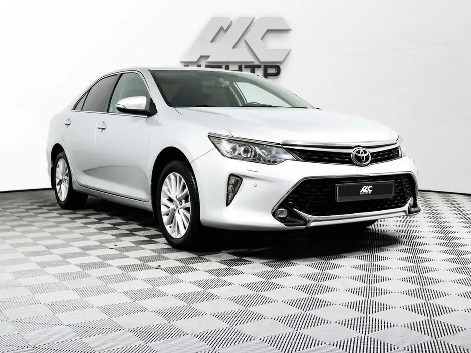 Toyota Camry, 2015 г.