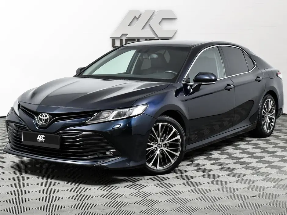 Toyota Camry, 2018 г.