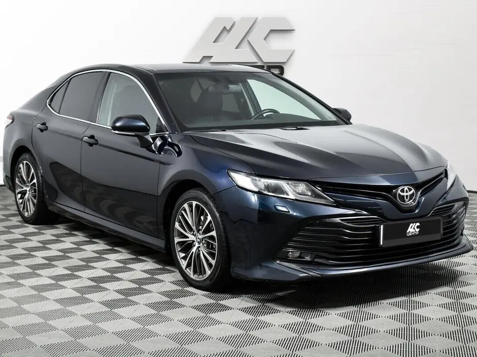 Toyota Camry, 2018 г.