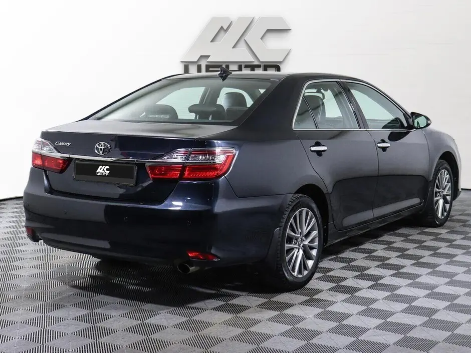 Toyota Camry, 2017 г.